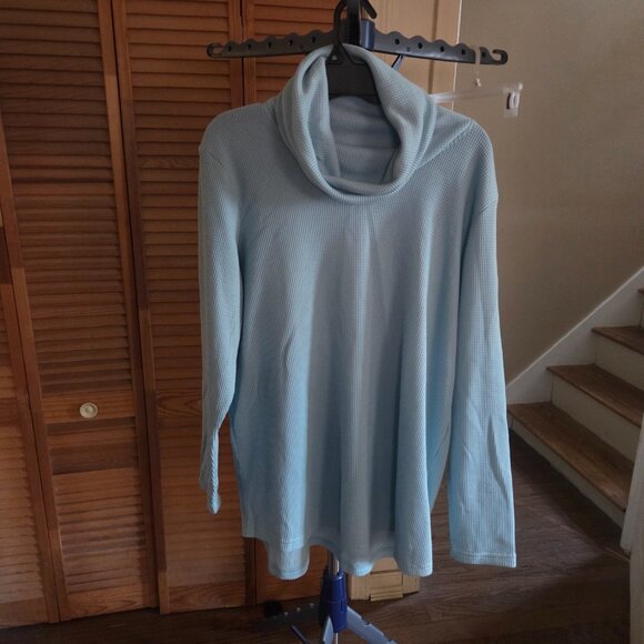 Womens shirts - Picture 11 of 11